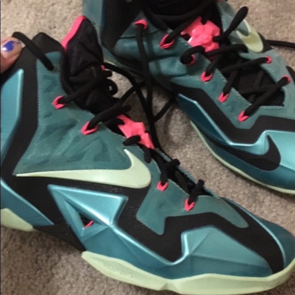 Men’s Nike Lebrons